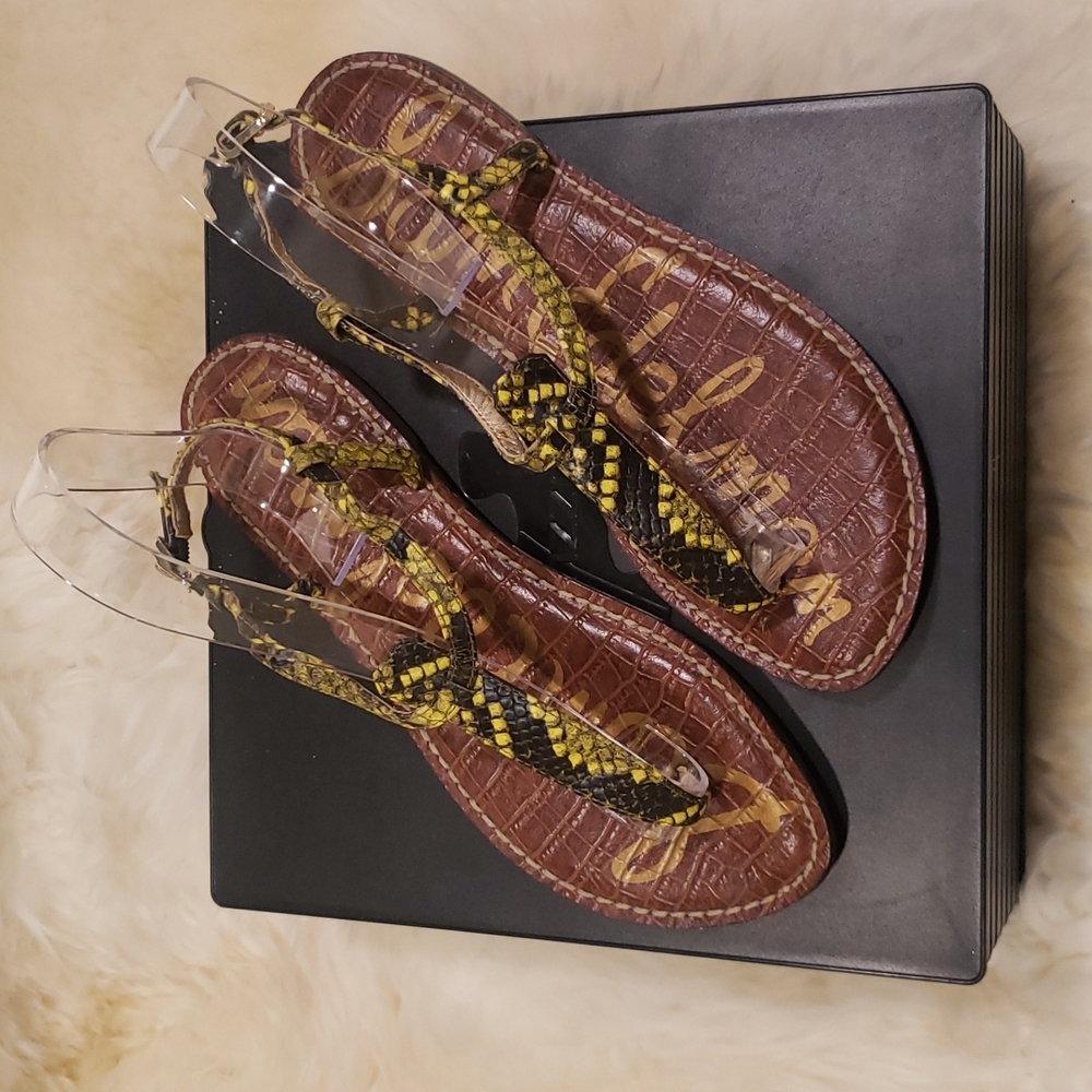Sam Edelman Gigi Size 7.5 Yellow Snake print t-strap sandals